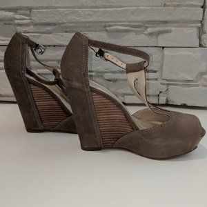 Kenneth Cole Berries N Creme Wedge Heels